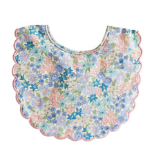 Load image into Gallery viewer, Scallop Baby Bib
